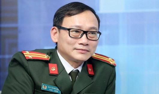 Trung tá Đào Trung Hiếu (chuyên gia tội phạm học - Bộ Công an) chia sẻ với PV. Ảnh: TL