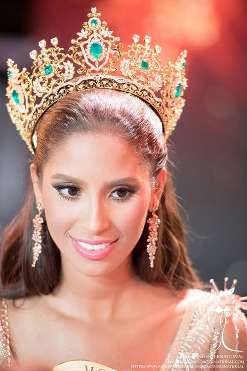 Anea Garcia - ngÆ°á»i Äáº¹p Dominica - lÃ  hoa háº­u Äáº§u tiÃªn cá»§a Miss Grand International 2015.