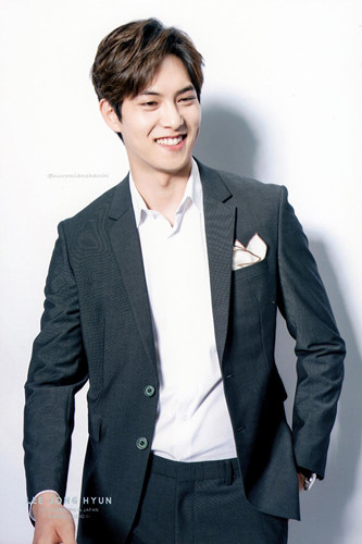 Truoc be boi, Lee Jong Hyun tung gay an tuong boi phong cach lich lam-Hinh-5
