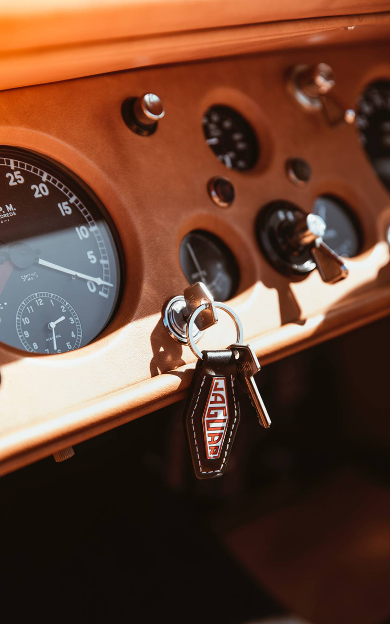 chiêm ngưỡng jaguar xk120 được phục chế và nâng cấp một cách hoàn hảo hình 12 chiem nguong jaguar xk120 duoc phuc che va nang cap mot cach hoan hao hinh 12