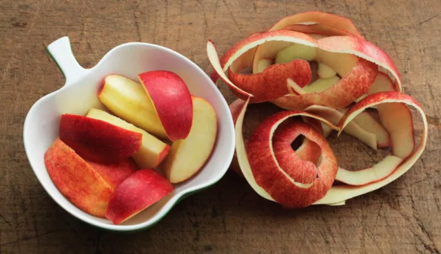 Bạn sẽ bỏ lỡ 5 lợi ích này nếu gọt bỏ vỏ táo