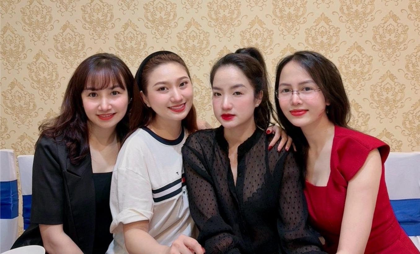 Cao Mỹ Kim họp mặt cùng 3 "nàng thơ" tại Hà Thành