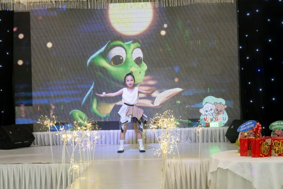Trần Ngọc Lam Phương, Tài Năng Việt