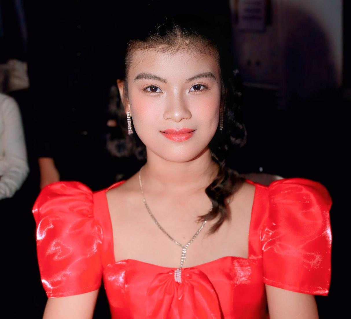 Á quân 2 Ngô Bảo Vy xuất hiện nổi bật tại chung kết Tài Năng Việt mùa 4