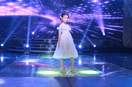 Quán quân Trần Ngọc Minh Châu trở lại Tài Năng Việt mùa 4 với vai trò giám khảo danh dự