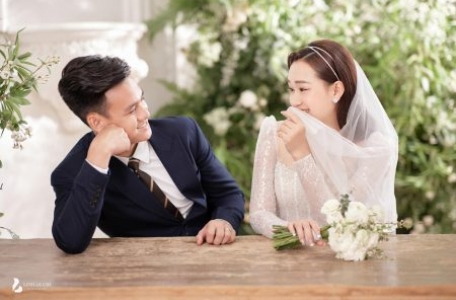 Hồ Tấn Tài khoe ảnh cưới cùng vợ sắp cưới